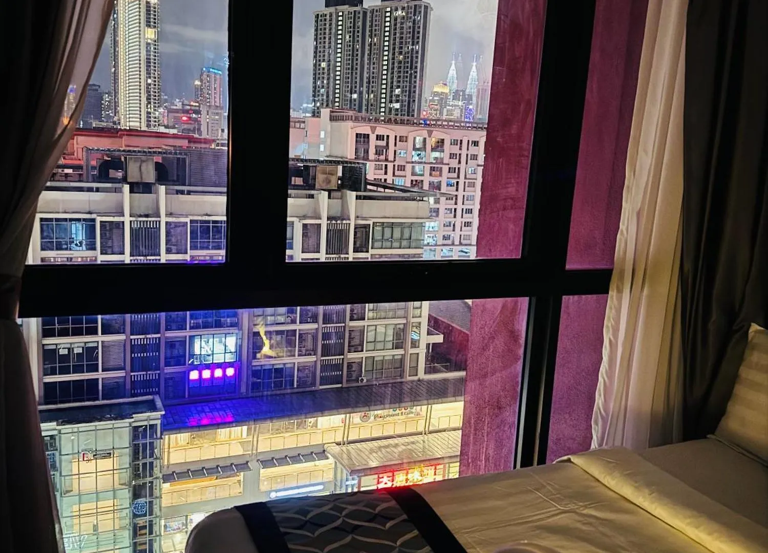 Velocity Kl By Luxury Hut Kuala Lumpur Malaysia