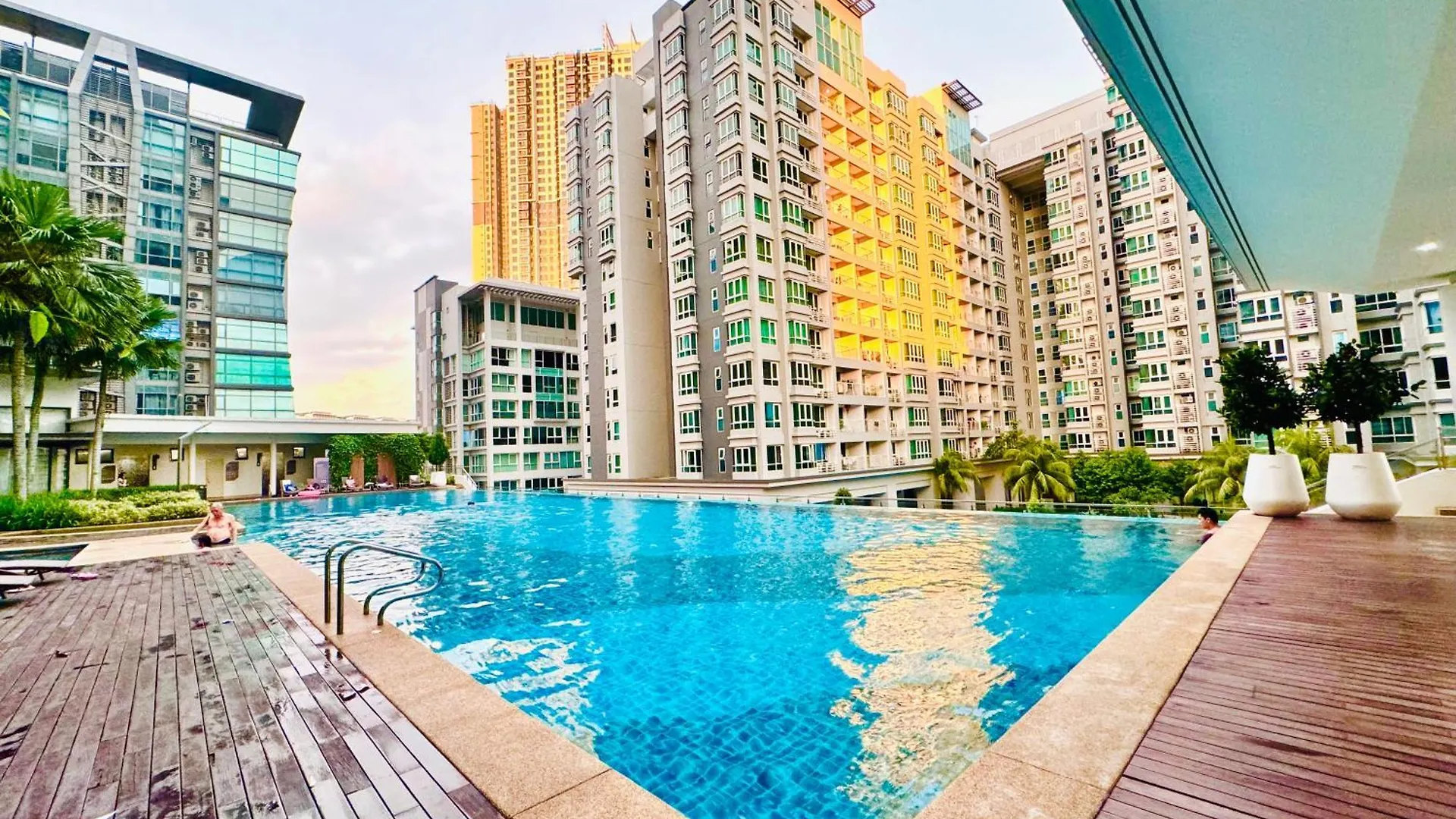 Apartment Velocity Kl By Luxury Hut Kuala Lumpur