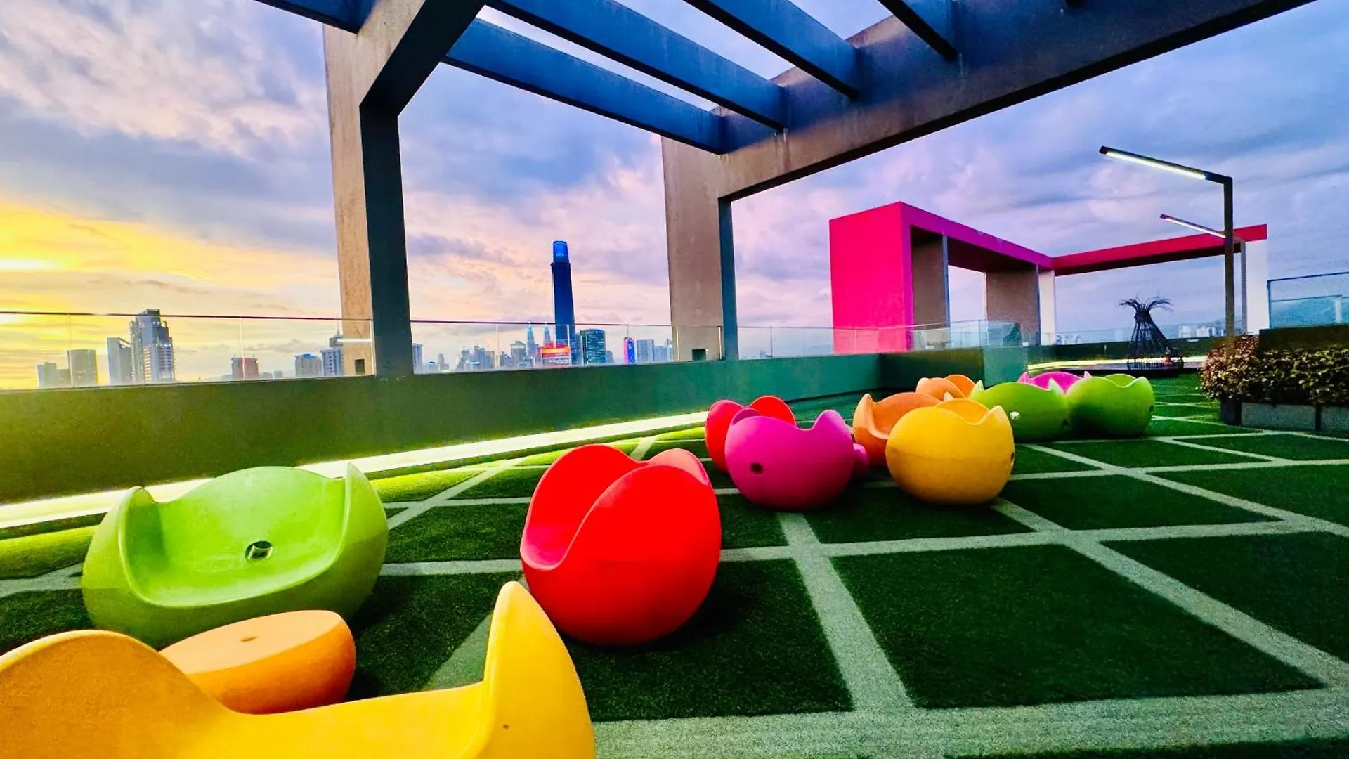 Velocity Kl By Luxury Hut Kuala Lumpur