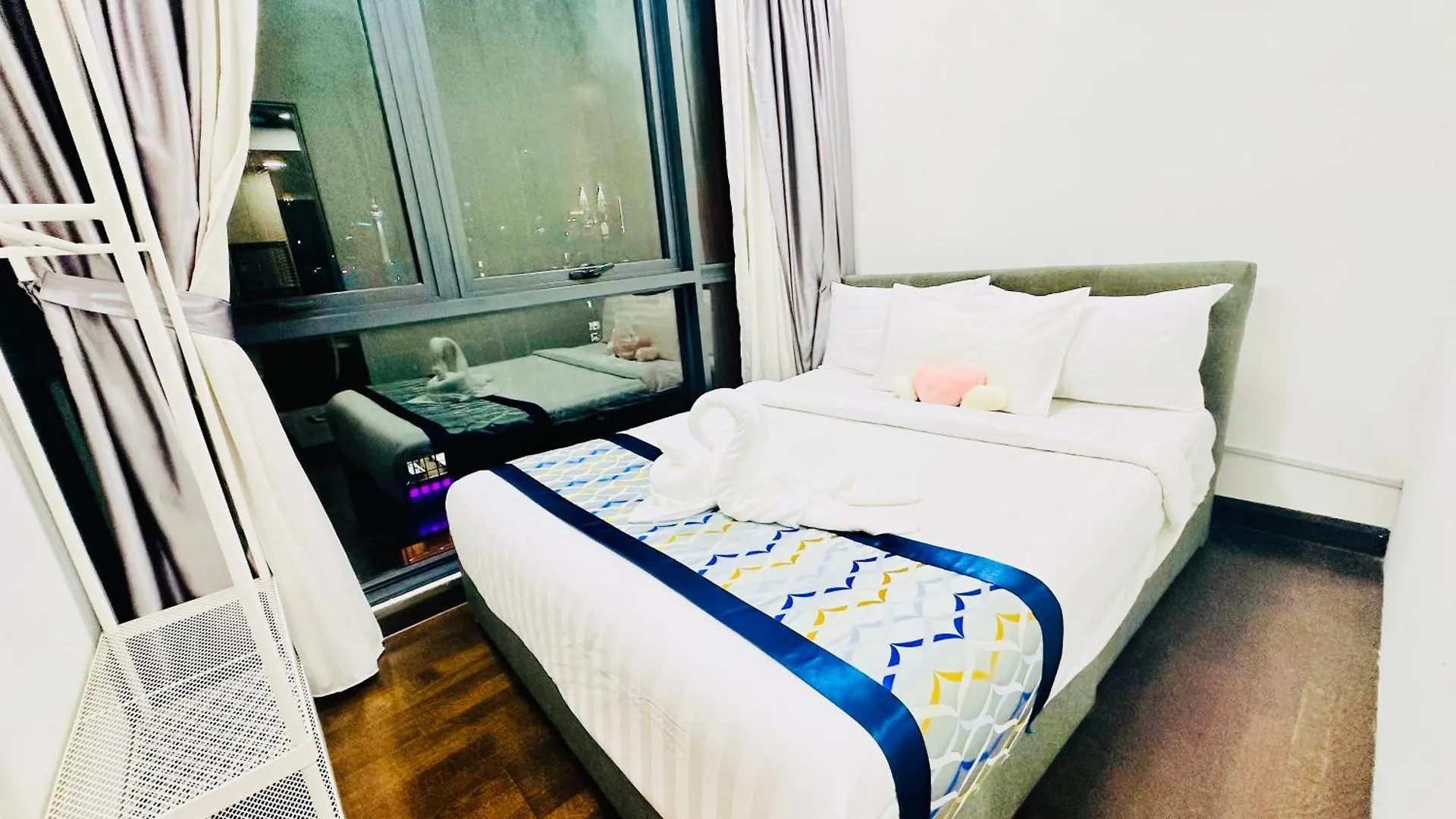 Apartment Velocity Kl By Luxury Hut Kuala Lumpur Malaysia
